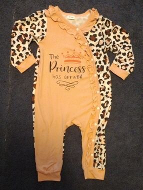 Baby Girl One-Piece Romper - Peach Leopard "The Princess Has Arrived"